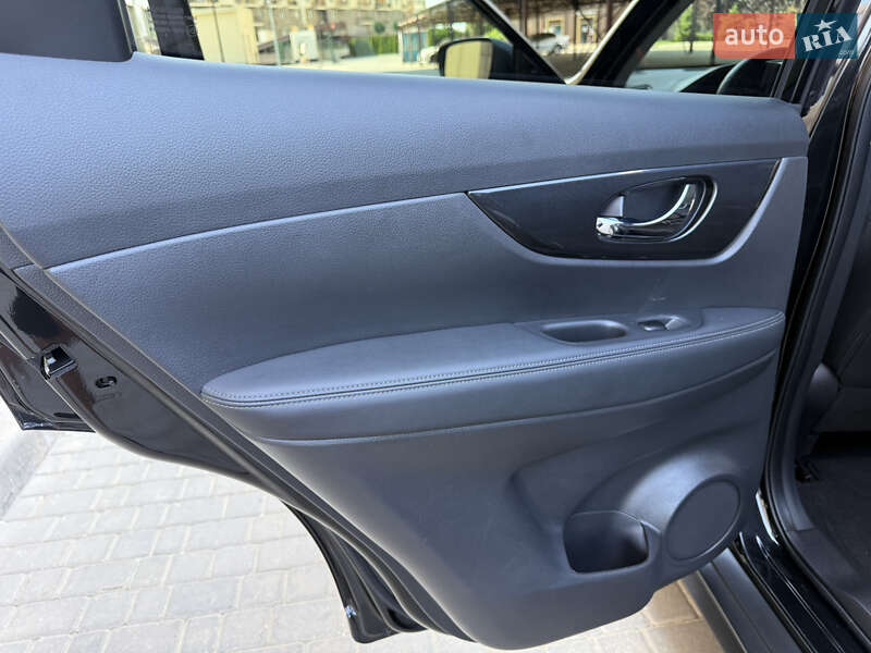 Внедорожник / Кроссовер Nissan Rogue 2019 в Одессе
