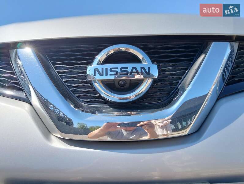 Позашляховик / Кросовер Nissan Rogue 2016 в Кривому Розі