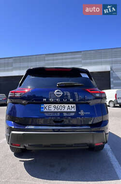 Позашляховик / Кросовер Nissan Rogue 2024 в 