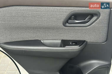 Внедорожник / Кроссовер Nissan Rogue 2022 в 