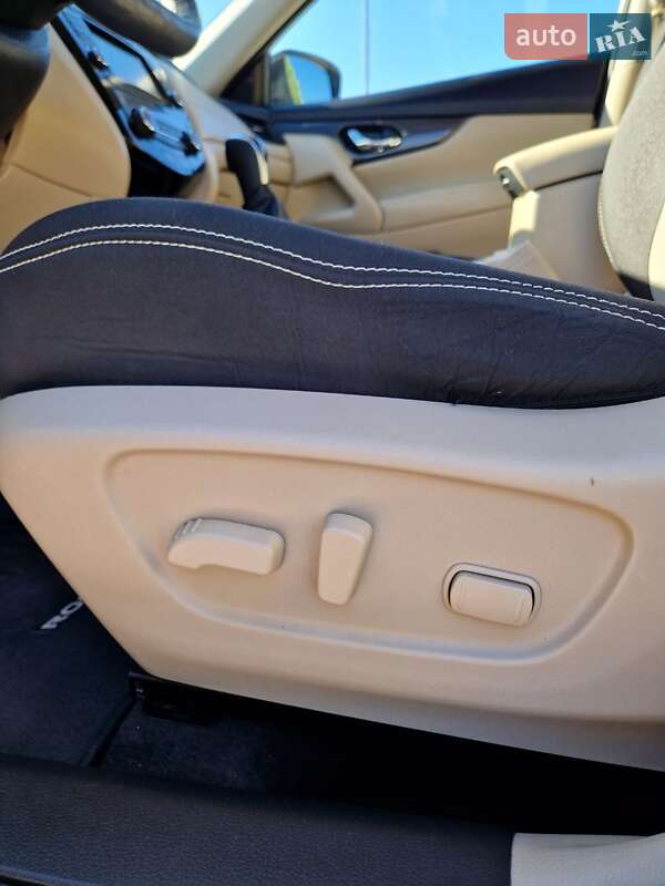 Позашляховик / Кросовер Nissan Rogue 2018 в Кременчуці