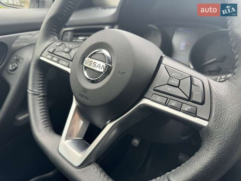 Внедорожник / Кроссовер Nissan Rogue 2019 в Ужгороде