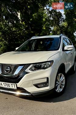 Позашляховик / Кросовер Nissan Rogue 2016 в Черкасах
