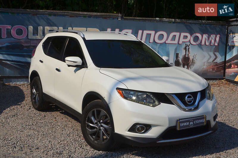 Внедорожник / Кроссовер Nissan Rogue 2016 в Киеве