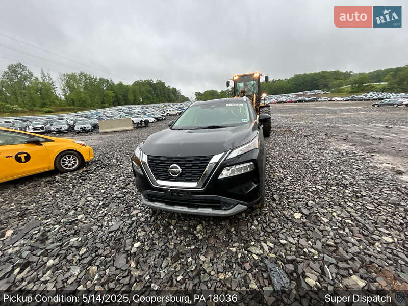 Внедорожник / Кроссовер Nissan Rogue 2021 в Ровно