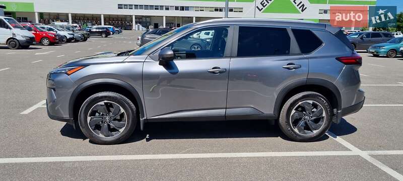 Позашляховик / Кросовер Nissan Rogue 2024 в Києві