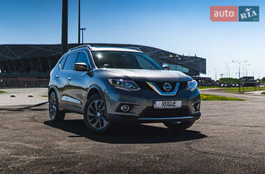 Внедорожник / Кроссовер Nissan Rogue 2014 в Львове