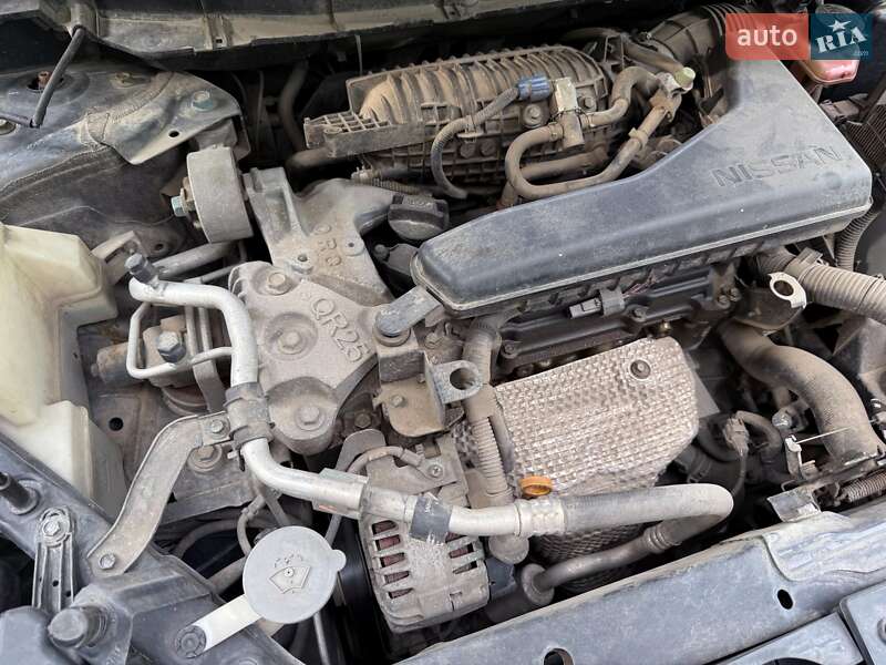 Позашляховик / Кросовер Nissan Rogue 2014 в Львові фото 78 Позашляховик / Кросовер Nissan Rogue 2014 в Львові