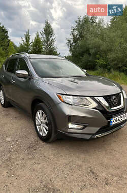 Внедорожник / Кроссовер Nissan Rogue 2018 в Киеве