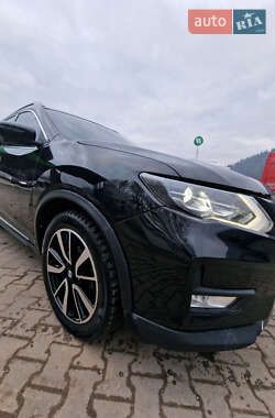 Внедорожник / Кроссовер Nissan Rogue 2019 в 