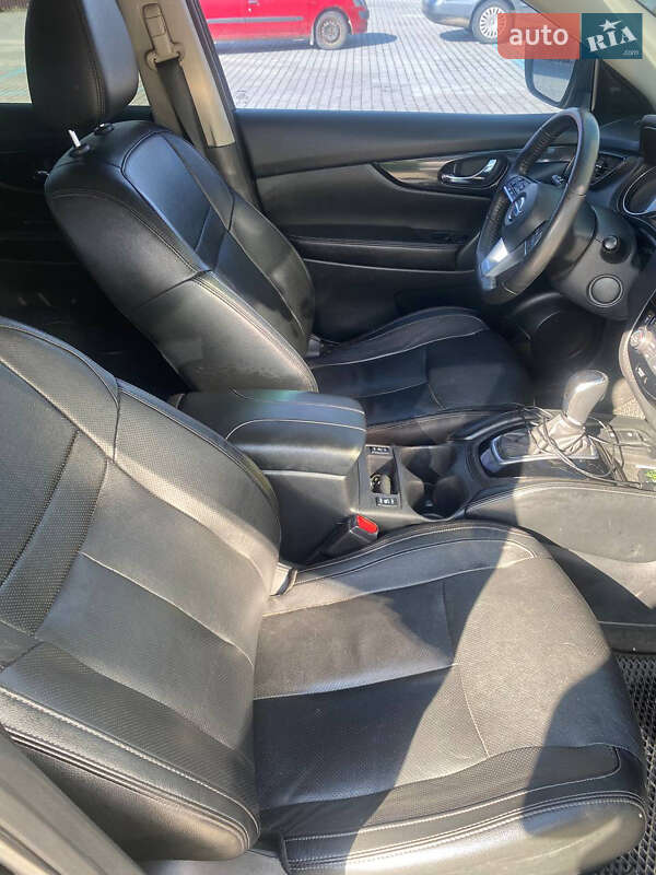 Внедорожник / Кроссовер Nissan Rogue 2019 в Надворной
