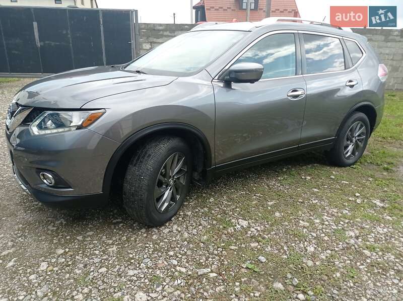 Позашляховик / Кросовер Nissan Rogue 2016 в Яворові