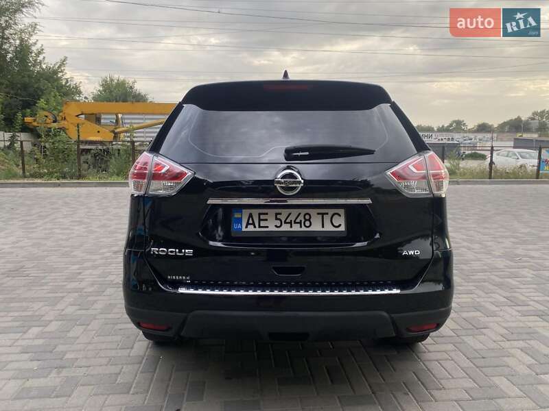 Внедорожник / Кроссовер Nissan Rogue 2015 в Днепре