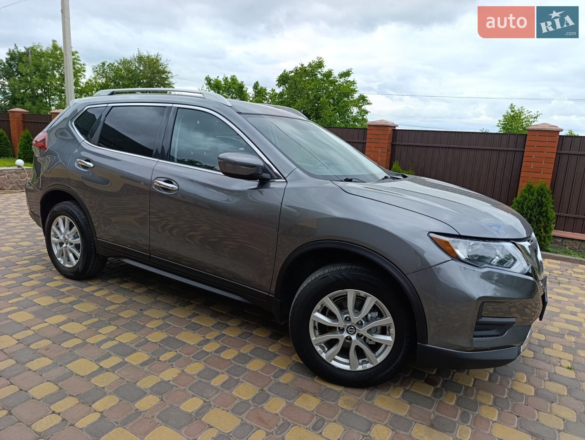 2018 Nissan Rogue - мініатюра 3