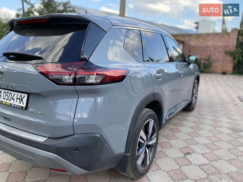 Внедорожник / Кроссовер Nissan Rogue 2020 в Кропивницком