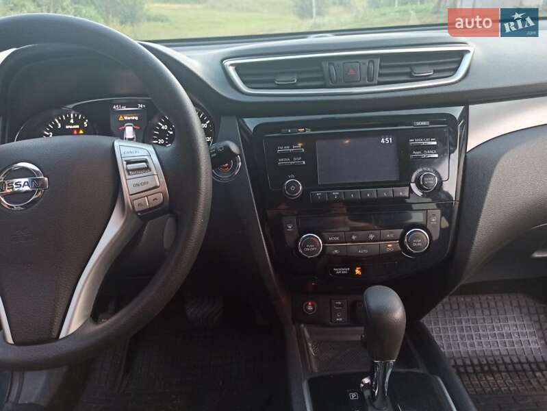 Внедорожник / Кроссовер Nissan Rogue 2016 в Сумах