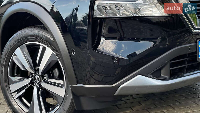 Внедорожник / Кроссовер Nissan Rogue 2023 в Дрогобыче