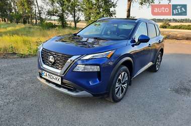 Внедорожник / Кроссовер Nissan Rogue 2021 в 