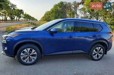 Внедорожник / Кроссовер Nissan Rogue 2021 в 