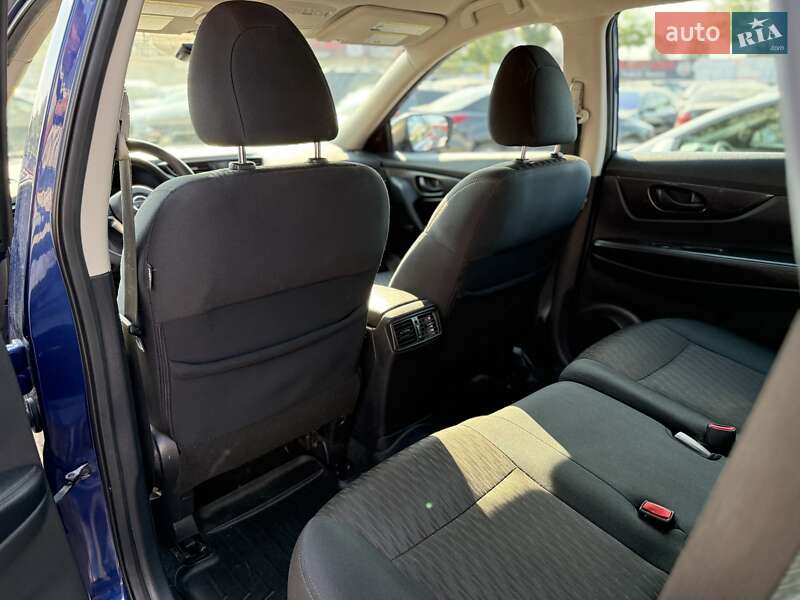 Внедорожник / Кроссовер Nissan Rogue 2018 в Днепре