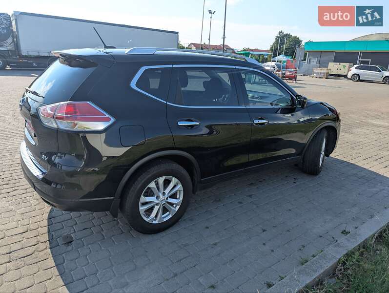 Внедорожник / Кроссовер Nissan Rogue 2016 в Львове