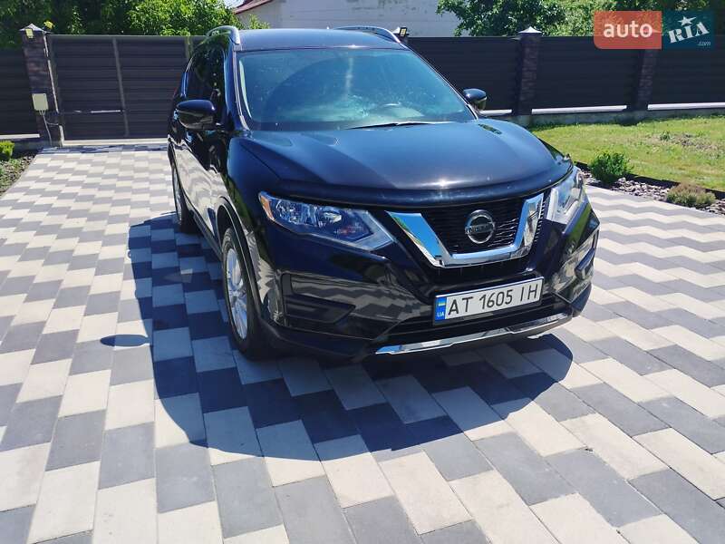 Позашляховик / Кросовер Nissan Rogue 2018 в Долині