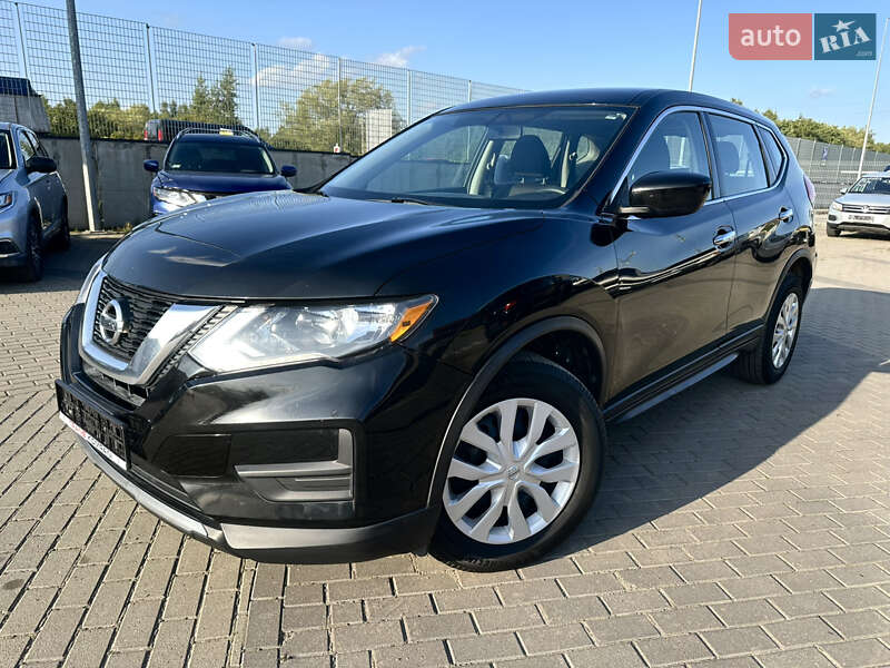 Позашляховик / Кросовер Nissan Rogue 2017 в Львові