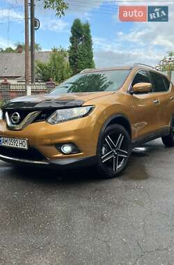 Позашляховик / Кросовер Nissan Rogue 2014 в Звягелі