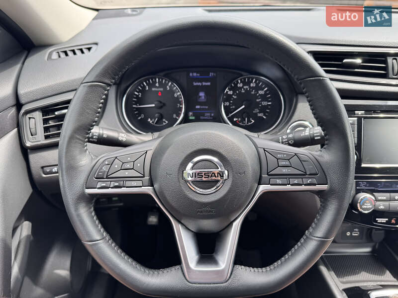 Внедорожник / Кроссовер Nissan Rogue 2018 в Киеве