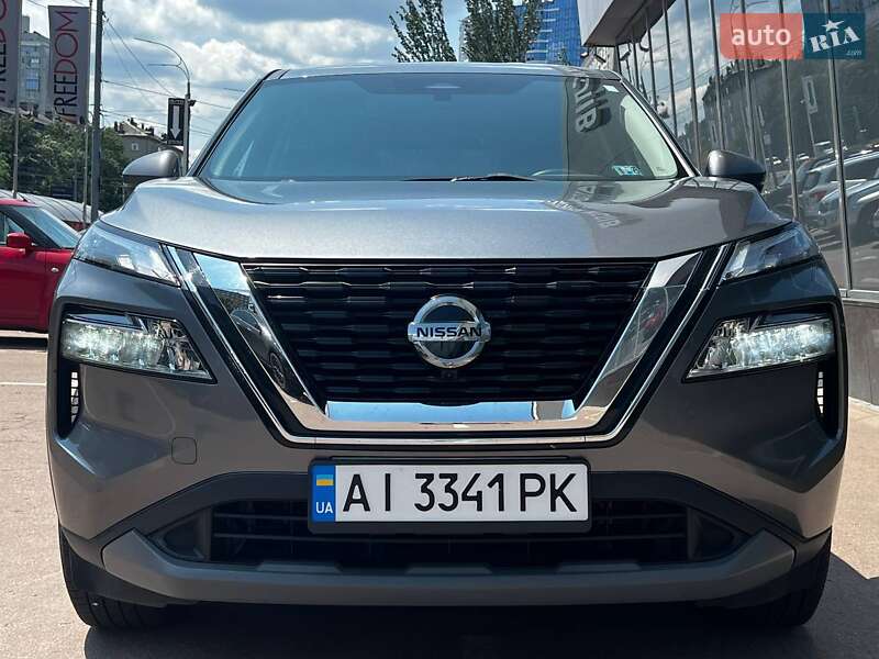 Внедорожник / Кроссовер Nissan Rogue 2021 в Киеве