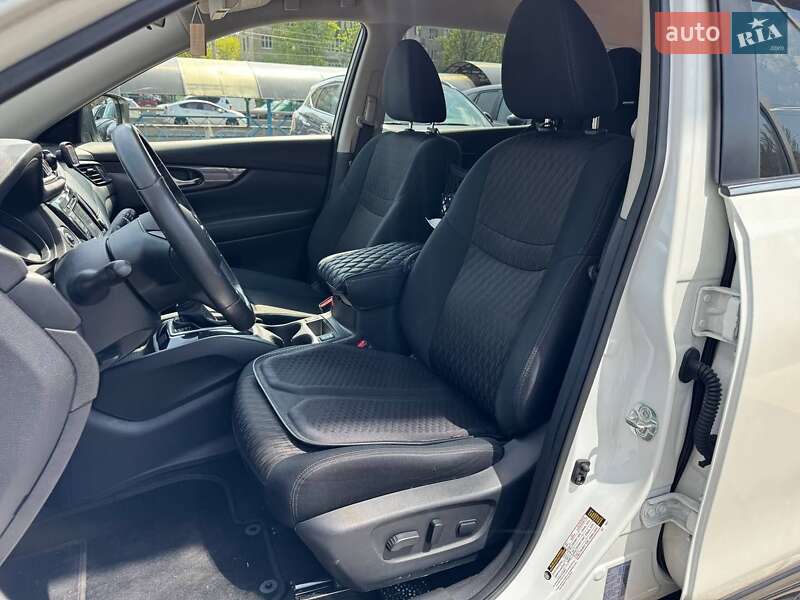 Позашляховик / Кросовер Nissan Rogue 2018 в Києві фото 3 Позашляховик / Кросовер Nissan Rogue 2018 в Києві