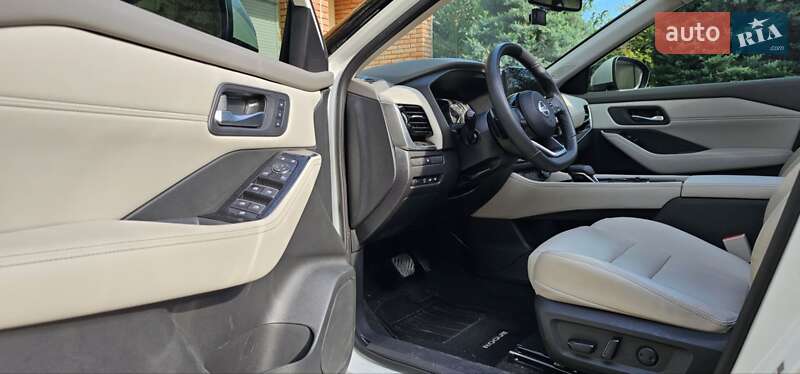 Позашляховик / Кросовер Nissan Rogue 2023 в Одесі