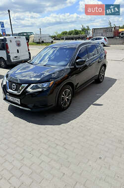 Внедорожник / Кроссовер Nissan Rogue 2018 в Львове