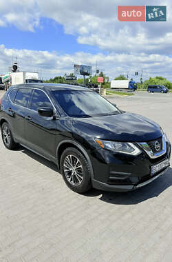 Внедорожник / Кроссовер Nissan Rogue 2018 в 