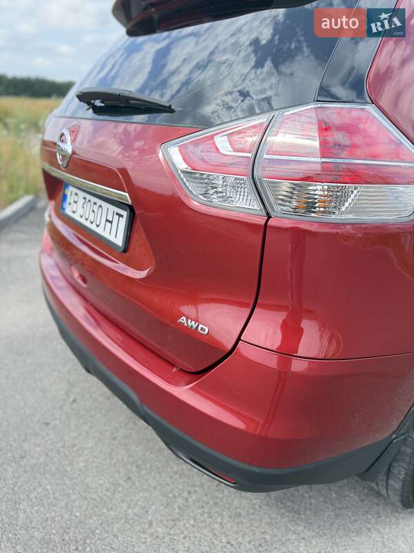 Внедорожник / Кроссовер Nissan Rogue 2016 в Виннице