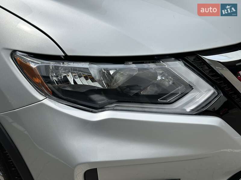 Внедорожник / Кроссовер Nissan Rogue 2019 в Киеве