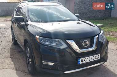 Позашляховик / Кросовер Nissan Rogue 2016 в Харкові