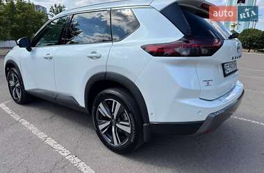 Внедорожник / Кроссовер Nissan Rogue 2024 в 