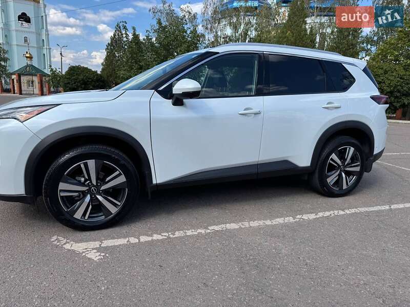 Внедорожник / Кроссовер Nissan Rogue 2024 в Кривом Роге