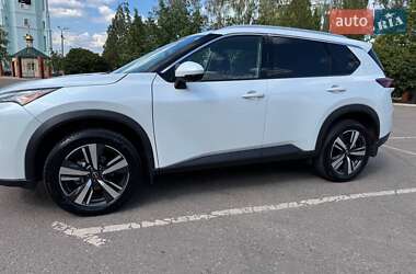 Внедорожник / Кроссовер Nissan Rogue 2024 в 