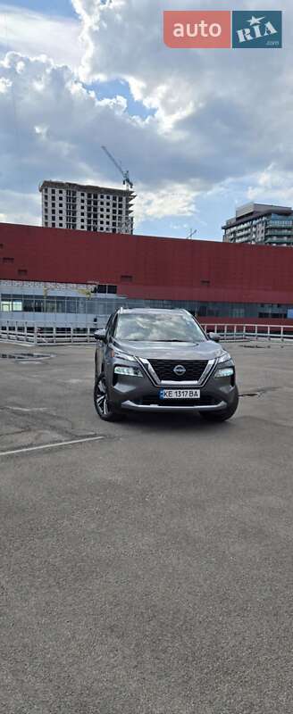 Внедорожник / Кроссовер Nissan Rogue 2023 в Днепре