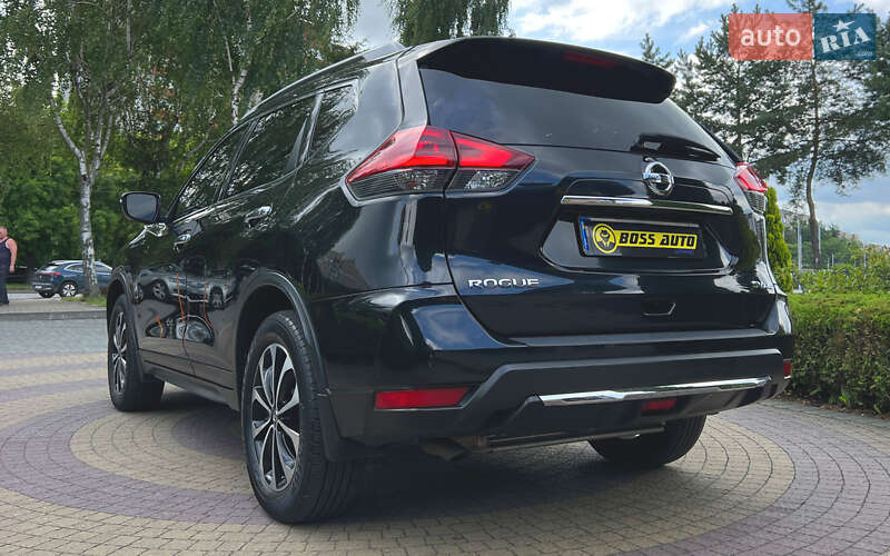 Внедорожник / Кроссовер Nissan Rogue 2017 в Львове