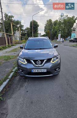 Внедорожник / Кроссовер Nissan Rogue 2016 в 