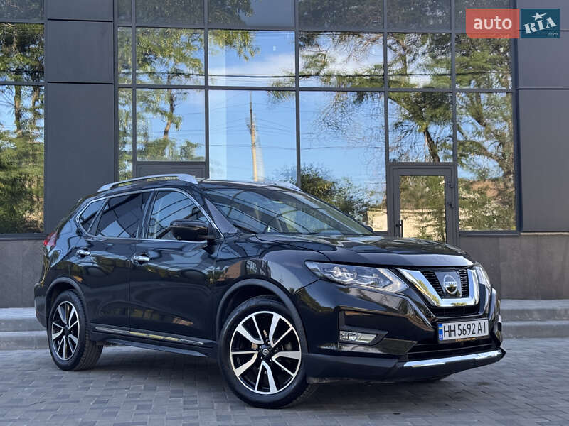 Внедорожник / Кроссовер Nissan Rogue 2018 в Одессе