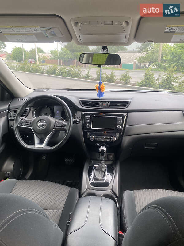 Внедорожник / Кроссовер Nissan Rogue 2018 в Киеве