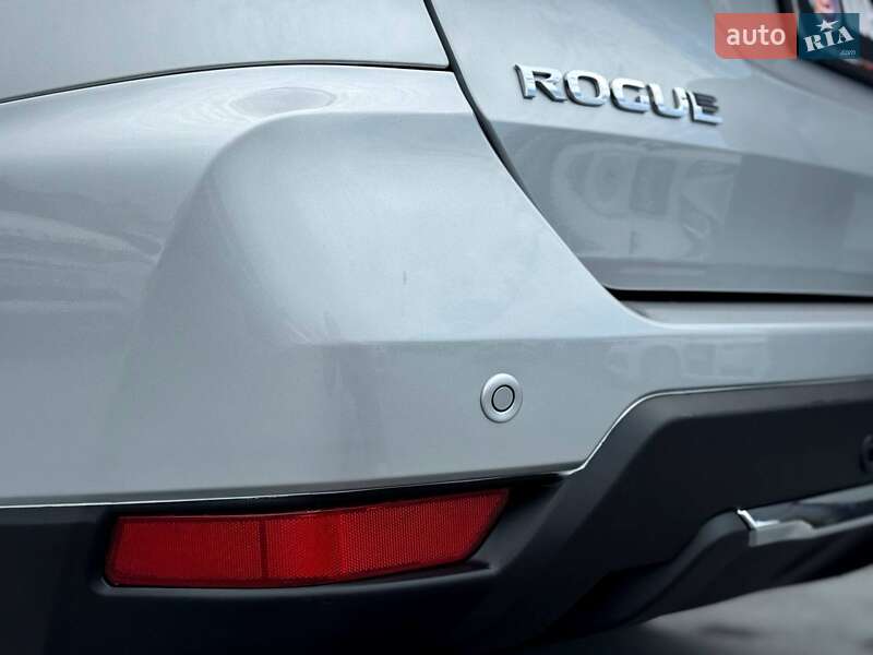 Внедорожник / Кроссовер Nissan Rogue 2019 в Ровно