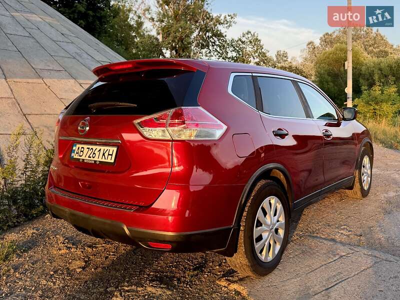 Внедорожник / Кроссовер Nissan Rogue 2016 в Виннице
