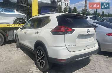 Внедорожник / Кроссовер Nissan Rogue 2016 в Львове