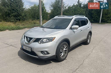 Позашляховик / Кросовер Nissan Rogue 2015 в Полтаві