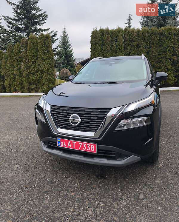 Внедорожник / Кроссовер Nissan Rogue 2021 в Виннице